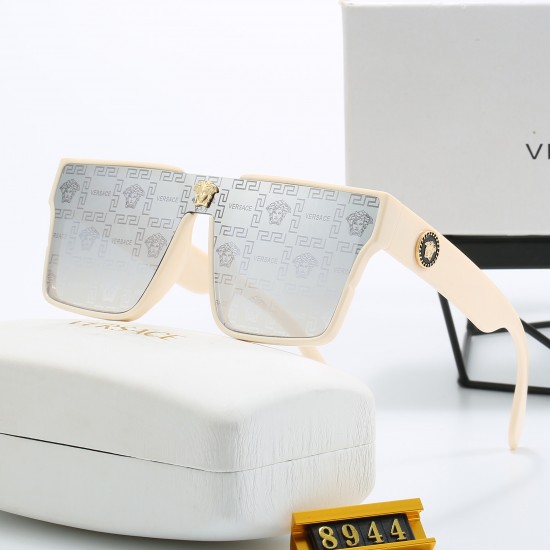 Versace Glasses: High Quality