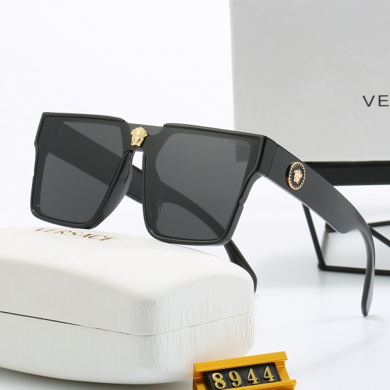 Versace Glasses: High Quality