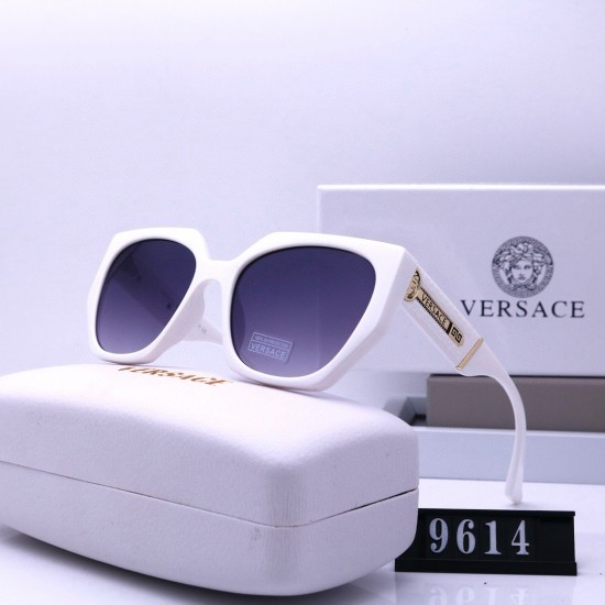 Versace Glasses: High Quality