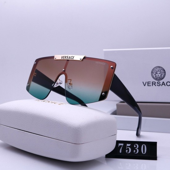Versace Glasses: High Quality