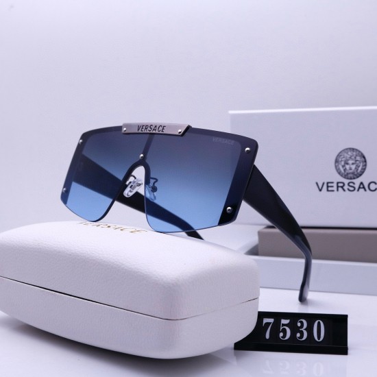 Versace Glasses: High Quality