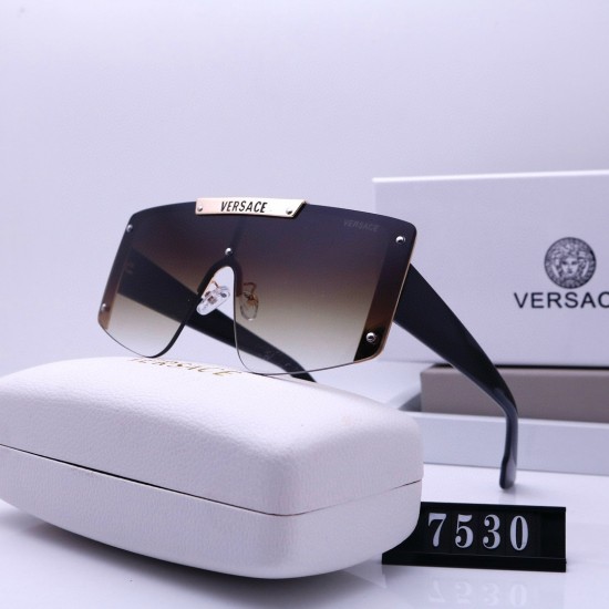 Versace Glasses: High Quality