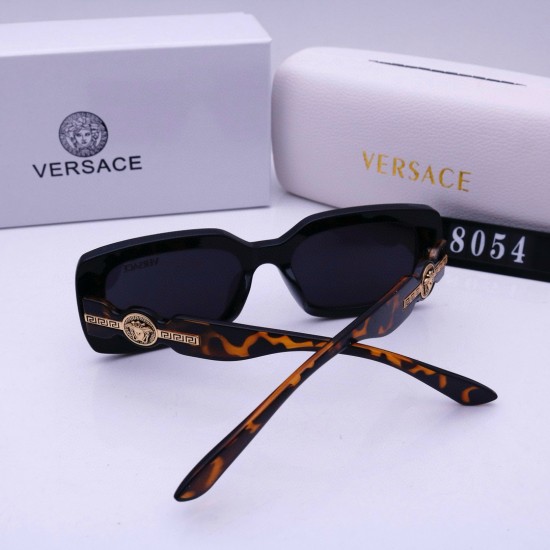 Versace Glasses: High Quality