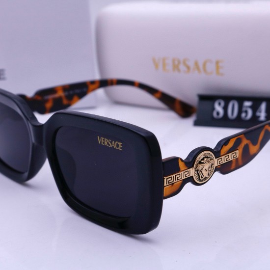 Versace Glasses: High Quality