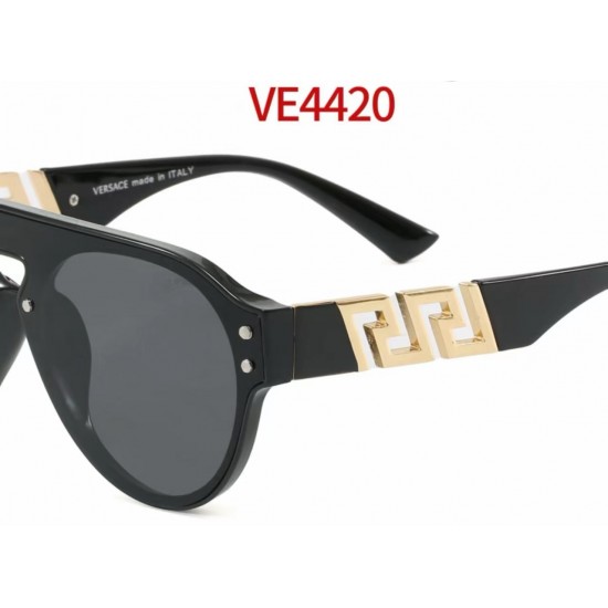 Versace Glasses: High Quality