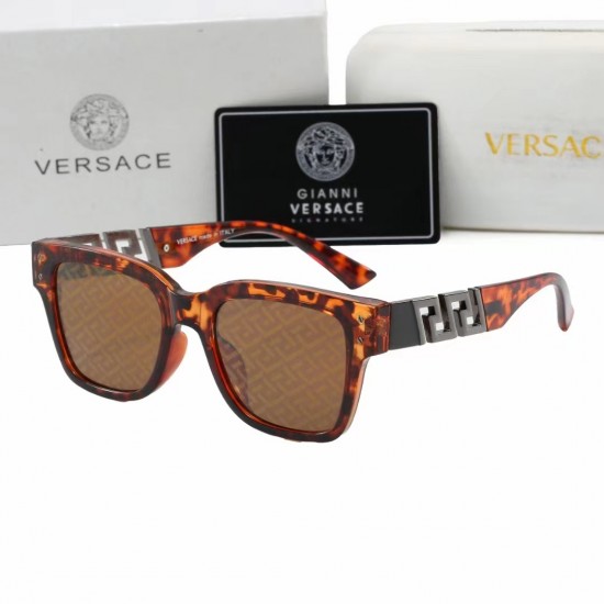 Versace Glasses: High Quality