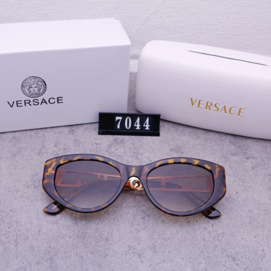 Versace Glasses: High Quality