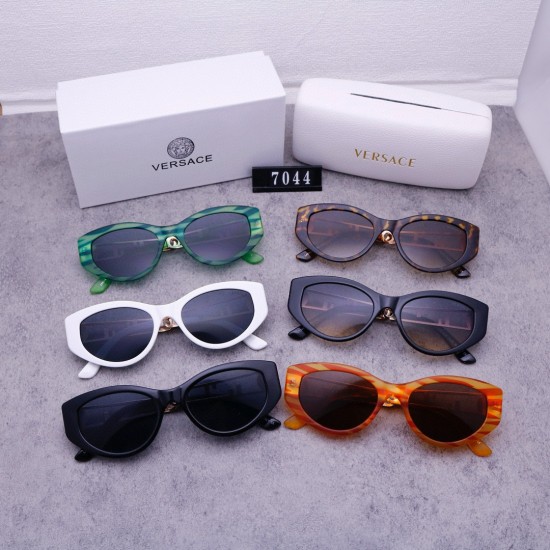 Versace Glasses: High Quality