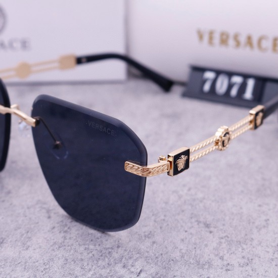 Versace Glasses: High Quality