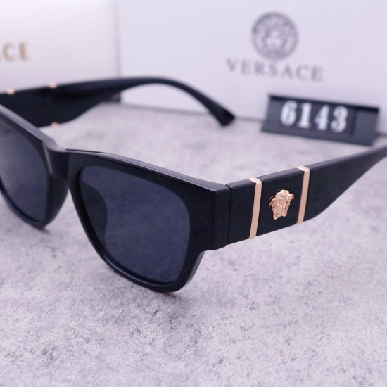 Versace Glasses: High Quality