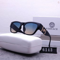 Versace Glasses: High Quality