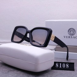 Versace Glasses: High Quality