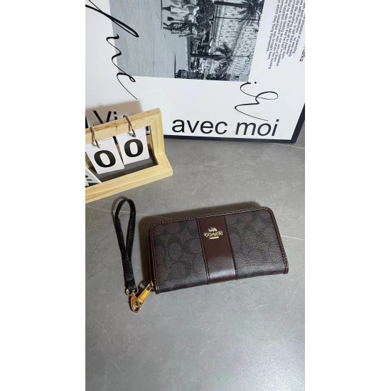High-Quality Coach Handbags $30–$50