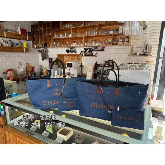 Good Quality Other Bags: Wallets, $30–$50