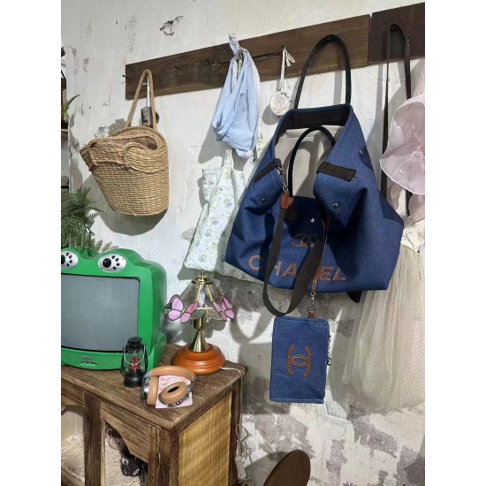 Good Quality Other Bags: Wallets, $30–$50