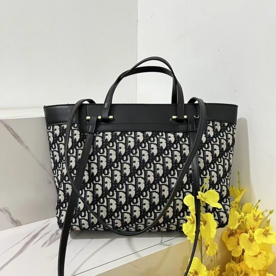 Good Quality Other Bags: Wallets, $30–$50