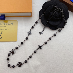 LV Jewelry Necklace: $20–$25 (with box); $17–$22 (without bo