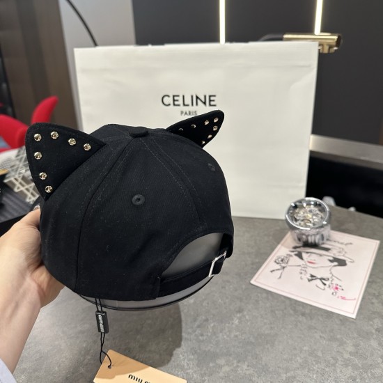 MiuMiu Hat
$30-$45