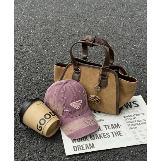 Prada Hat
$30-$45