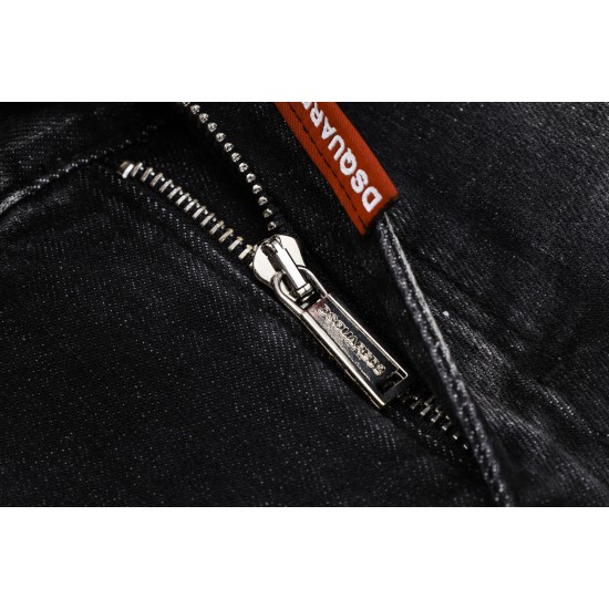 Dsquared235