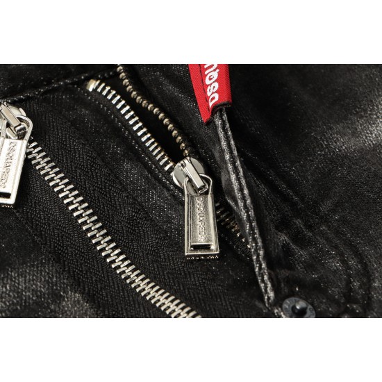 Dsquared210