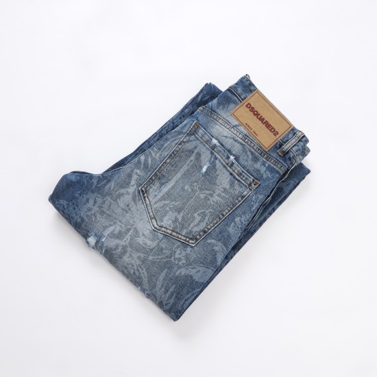 DSQUARED244