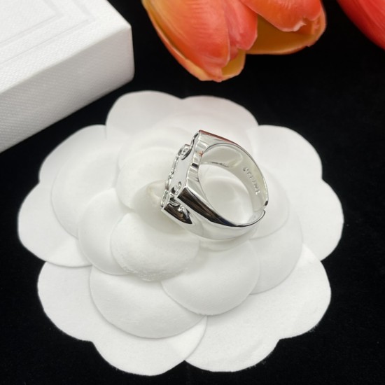 Celine Ring