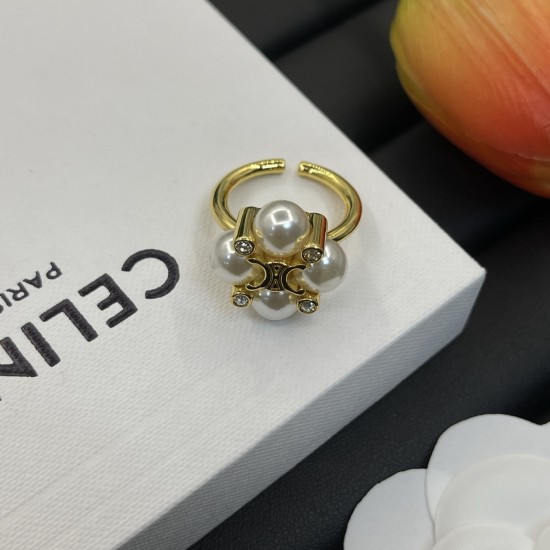 Celine Ring