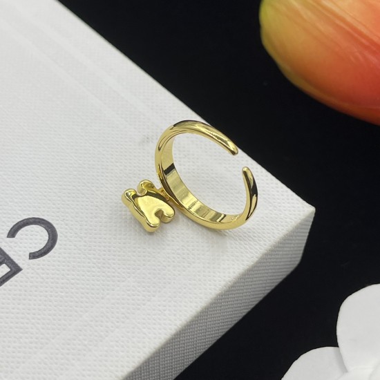 Celine Ring