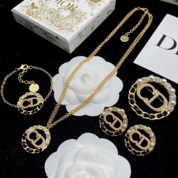Dior Necklace