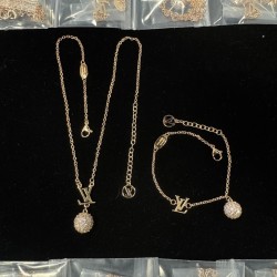 LV Necklace