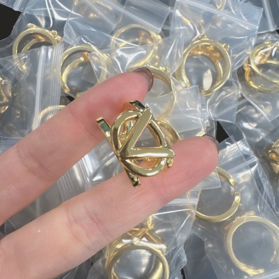 LV Ring