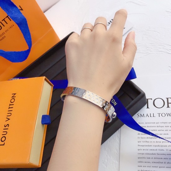 LV Jewelry Bracelet