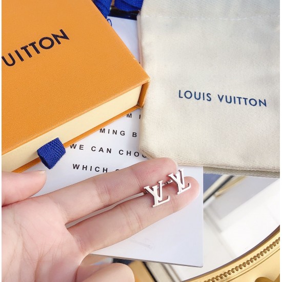 LV Jewelry Ring 