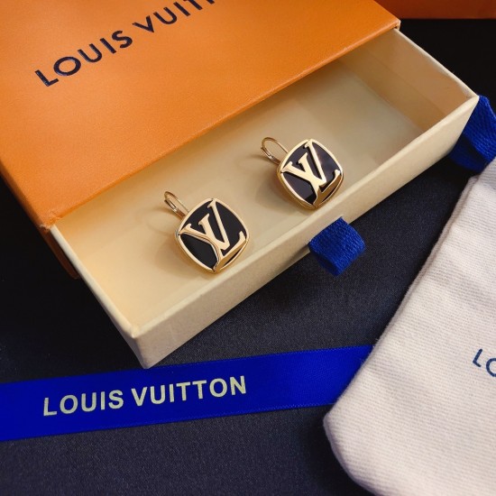 LV Jewelry Necklace: $20–$25 with box; $17–$22 without box