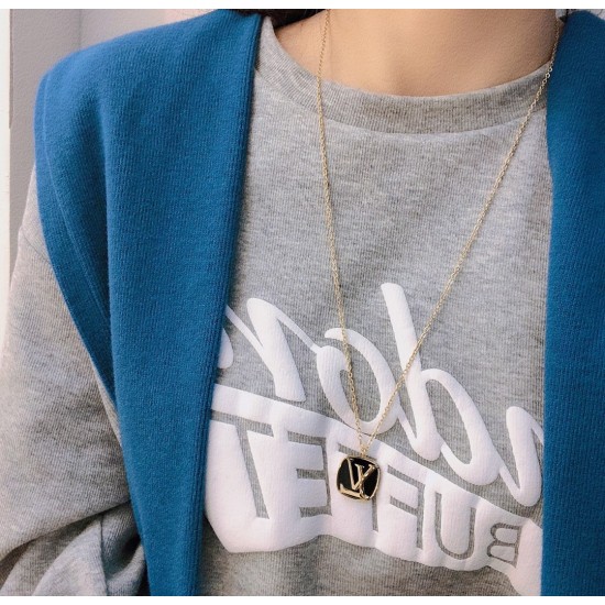 LV Jewelry Necklace: $20–$25 with box; $17–$22 without box