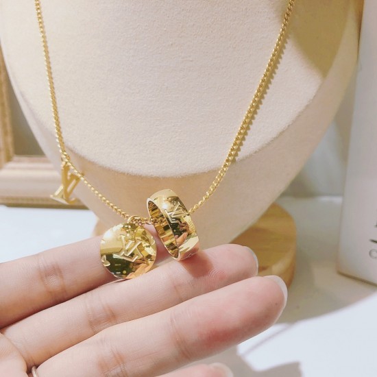 LV Jewelry Necklace: $20–$25 (with box); $17–$22 (without bo