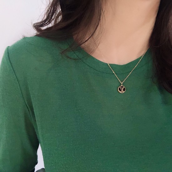 LV Jewelry Necklace: $20–$25 with box; $17–$22 without box