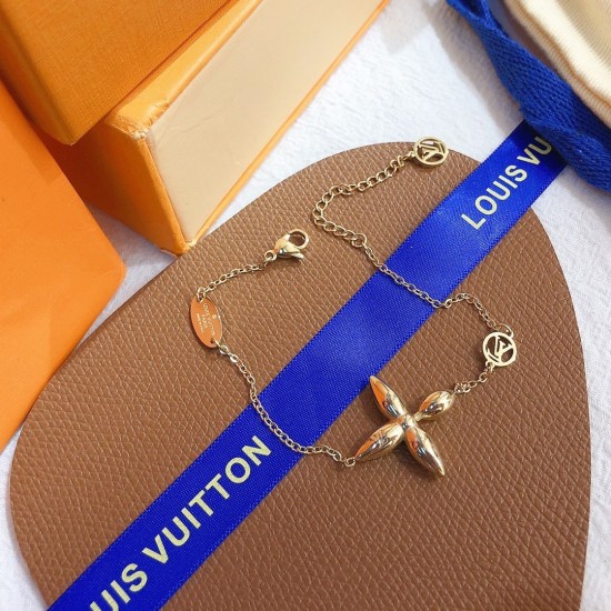 LV Jewelry Necklace: $20–$25 (with box); $17–$22 (without bo