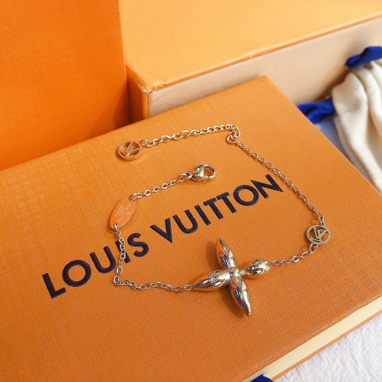 LV Jewelry Necklace: $20–$25 (with box); $17–$22 (without bo
