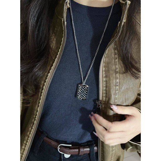 LV Jewelry Necklace: $20–$25 (with box); $17–$22 (without bo
