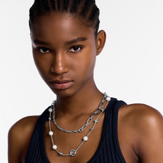 LV Jewelry Necklace: $20–$25 with box; $17–$22 without box