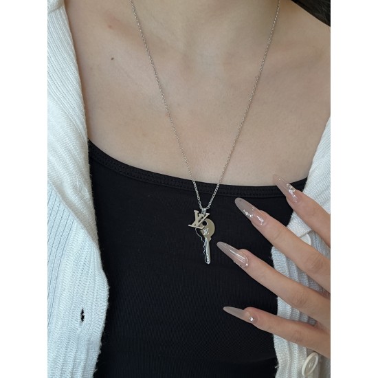 LV Jewelry Necklace: $20–$25 (with box); $17–$22 (without bo