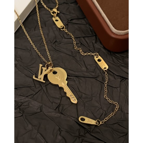 LV Jewelry Necklace: $20–$25 (with box); $17–$22 (without bo