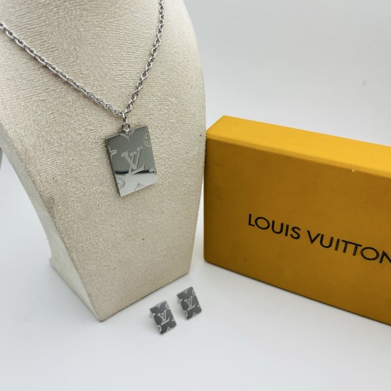 LV Jewelry Necklace: $20–$25 with box; $17–$22 without box