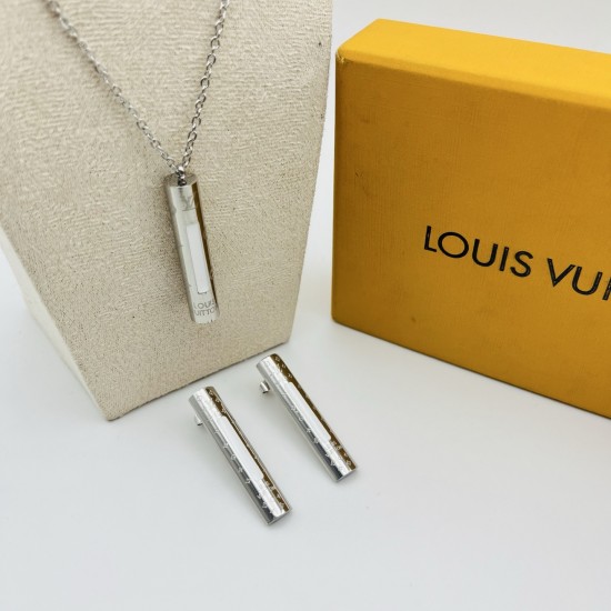 LV Jewelry Necklace: $20–$25 with box; $17–$22 without box