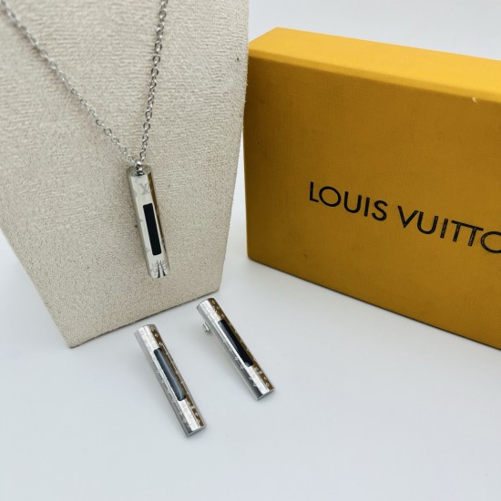 LV Jewelry Necklace: $20–$25 with box; $17–$22 without box
