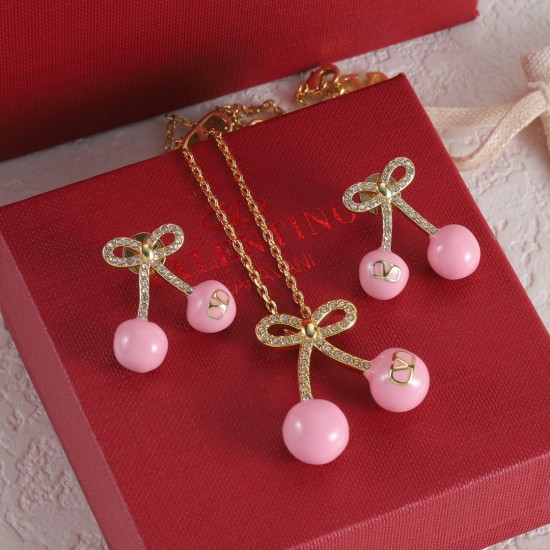 Valentino Necklace