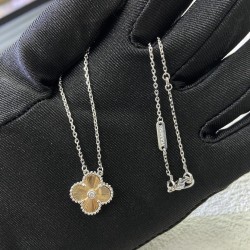 Van Cleef Necklace
