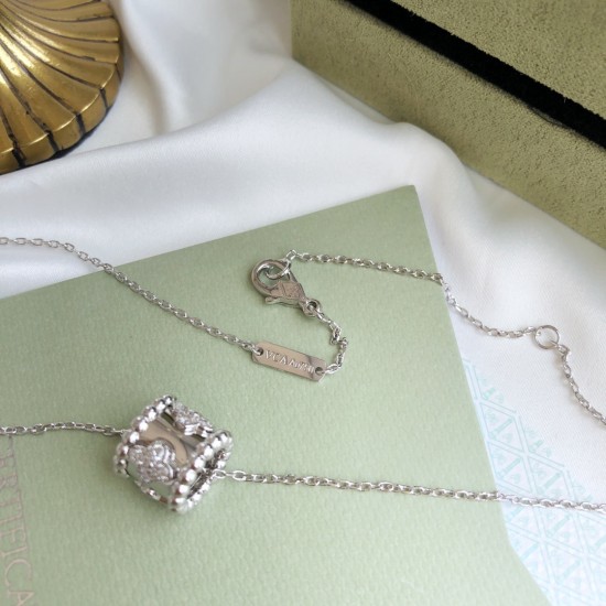 Van Cleef Necklace
